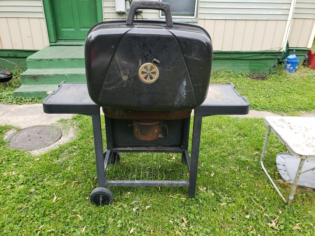 Bbq grill