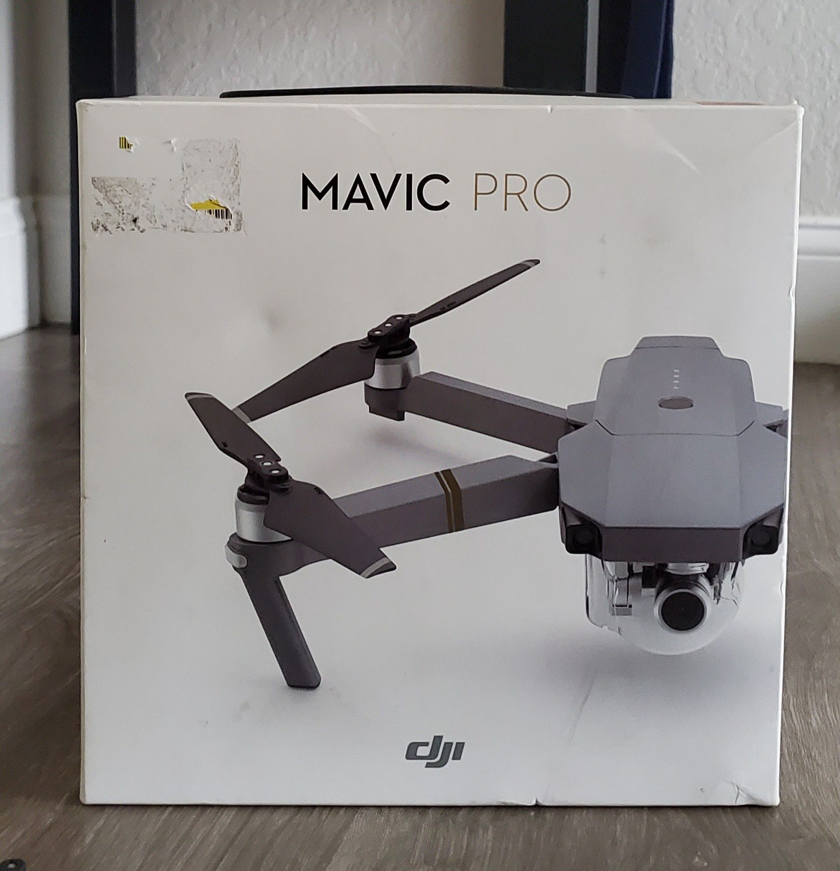 DJi Mavic Pro with extras (battery, propellers, etc)