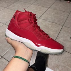 Jordan 11 win like 96  Size 12