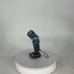 Makita 18V LXT Lithium-Ion Cordless L.E.D. Flashlight Flashlight Only