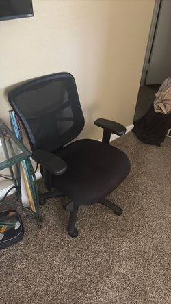 Rolling chair