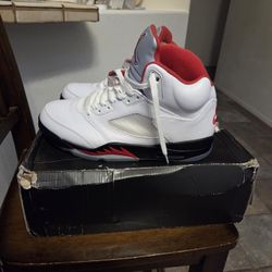 Jordan 5 Fire Red 2020. Size 11