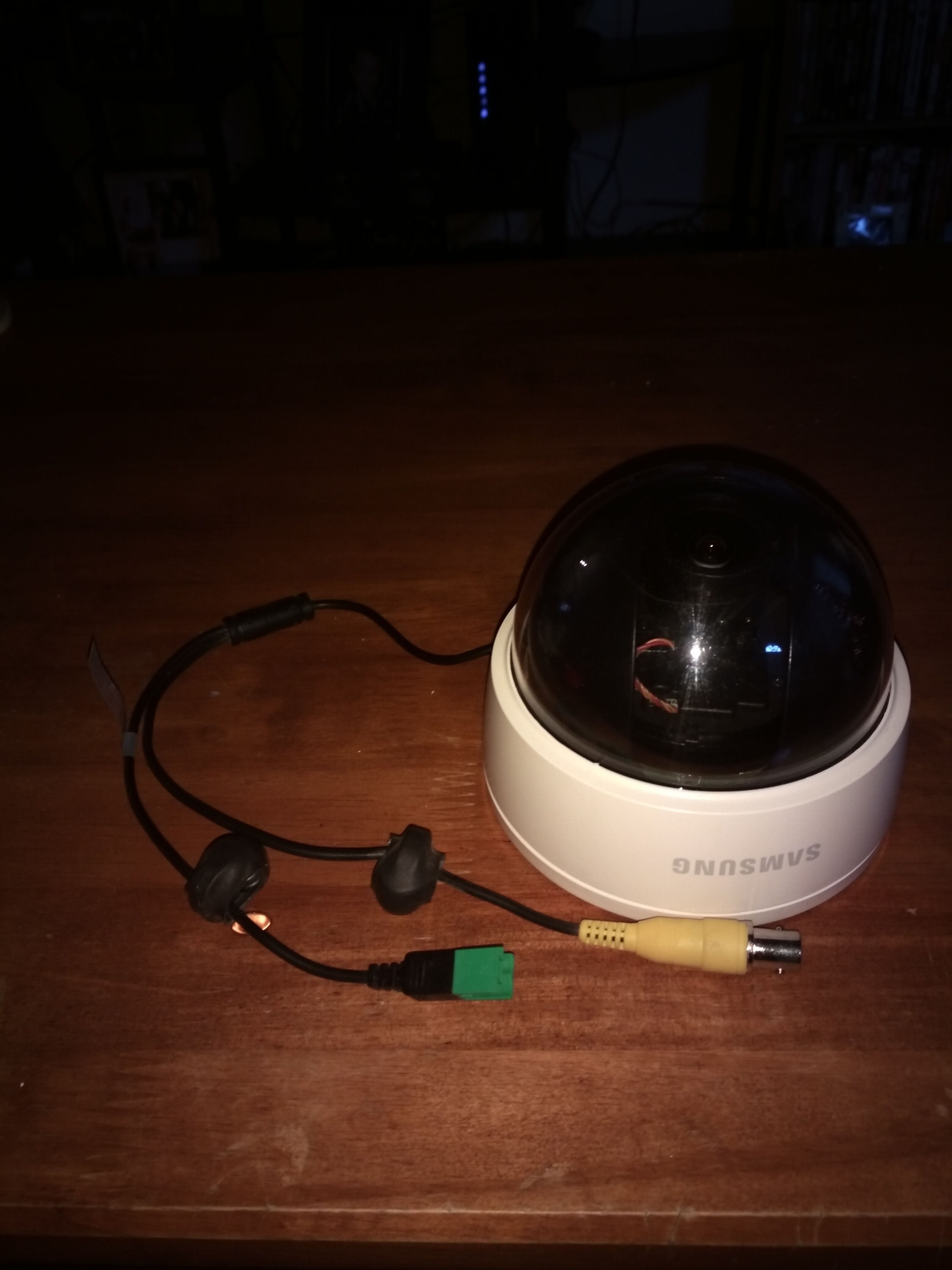Samsung scd 2080N Indoor/outdoor dome camera
