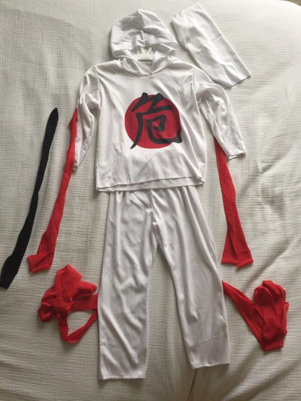 White Ninja costume kid size S