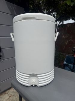 Igloo 5-gal Dispenser