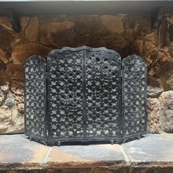 Tri-Fold Fireplace Screen