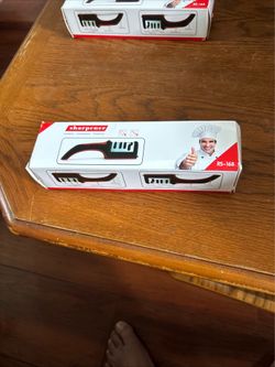 Knife sharpener-New