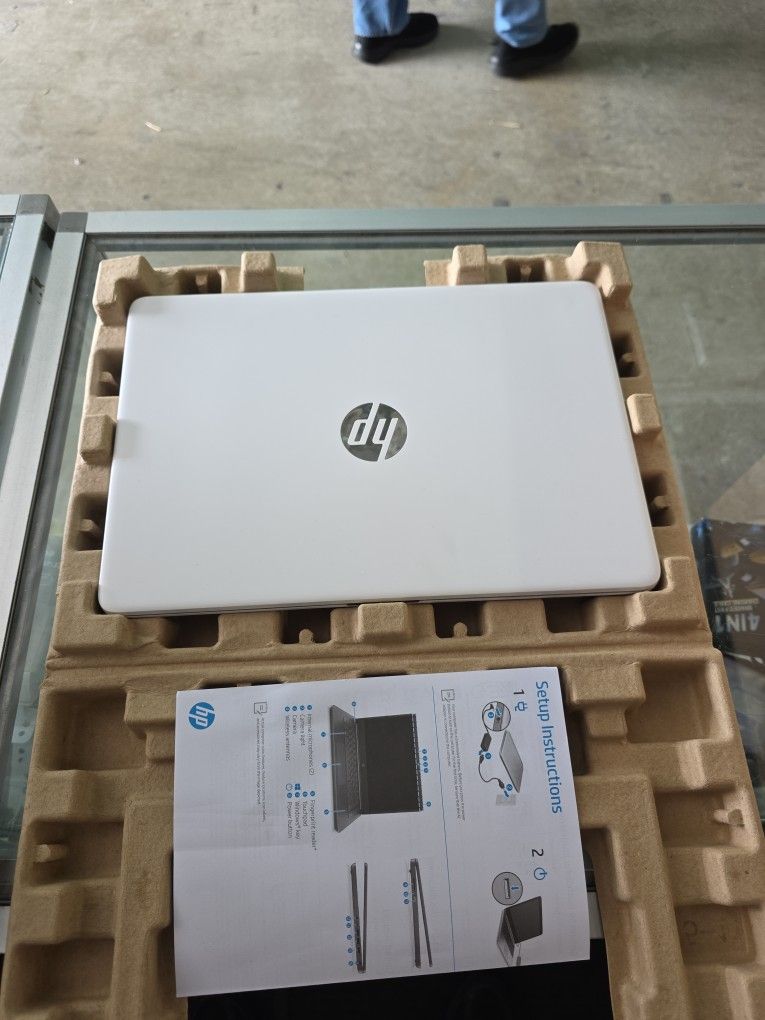 hp Laptop 14-dq3000dx