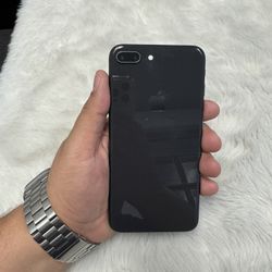 Apple iPhone 8 Plus 64GB Unlocked $150 IOS 16.1 / 16.2 / 16.3 / 16.3.1 / 16.4 / 16.5 