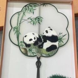 Chinese embroidered silk fan