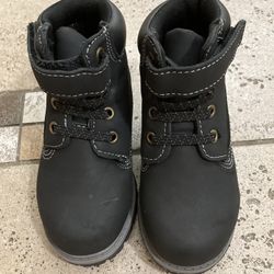 NWT Boys Boots Size 7