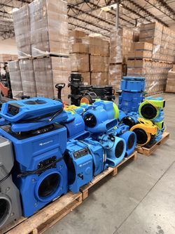 MOUNTO Restoration Equipment $100 to $5,500 - Air Movers | Dehumidifiers | Scrubbers