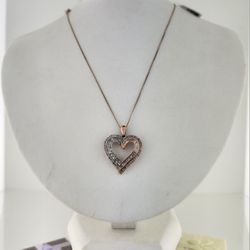 GOLD CHAIN & PENDANT