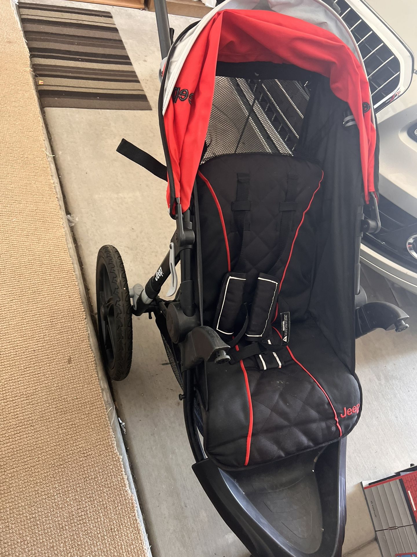 Jeep Stroller - Perfect For Running, Hiking And Everyday