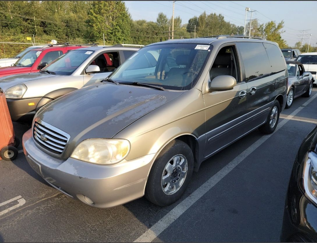 2005 KIA Sedona