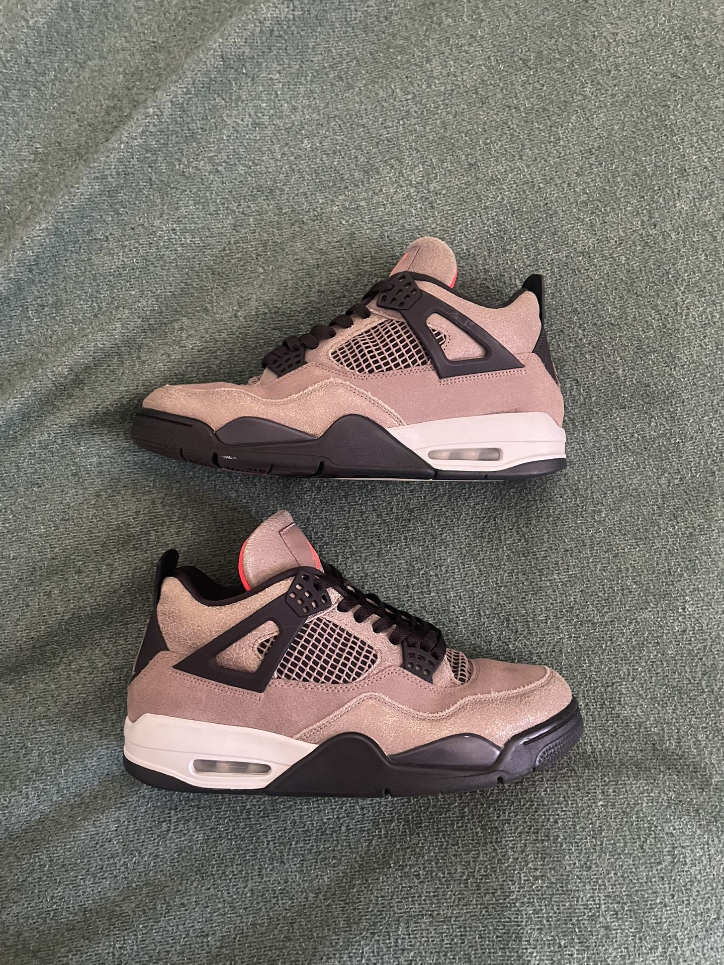 Jordan 4 Taupe Haze