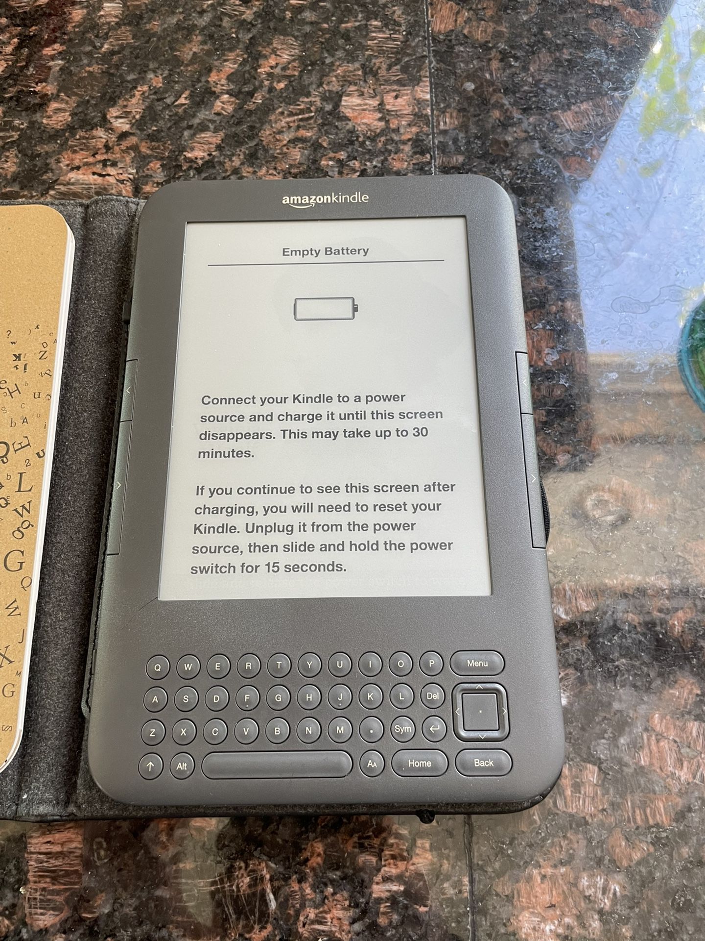 Kindle Paper White With Case And Manual