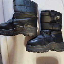Kids Snow Boots Size 13 And Size 12 