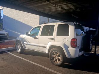 2007 Jeep Liberty 3.7L V6 4WD
Jeep Project/mechanic special - BRAND NEW Front End Rebuild - Clean Title in hand