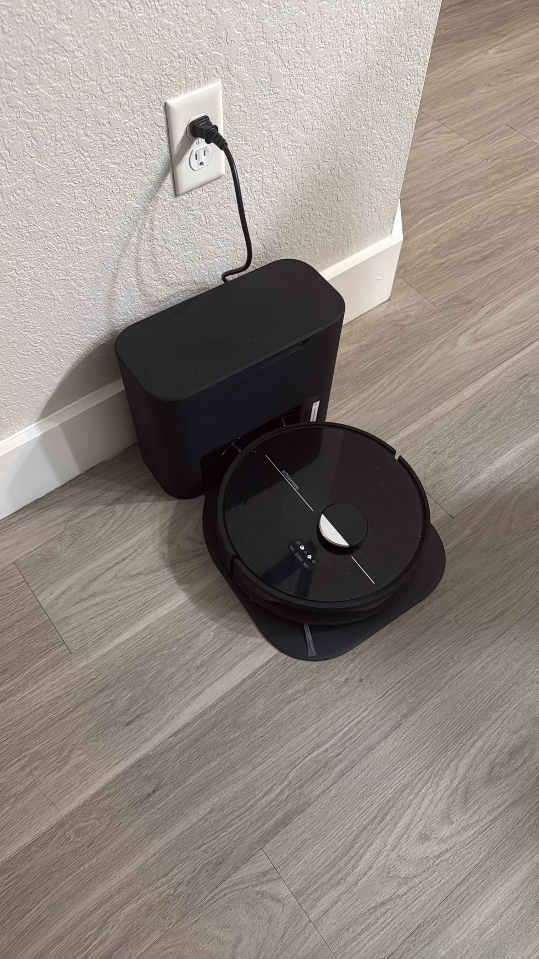 BObsweep Vacuum, Mop & Self Empty Dock