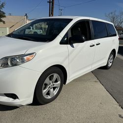2011 Toyota Sienna