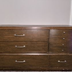 Queen Dresser And Bed Set