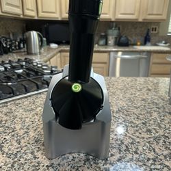 Yonanas Classic Vegan Non-Dairy Frozen Fruit Soft-Serve Dessert Maker, Includes 36 Recipes, 200 Watts