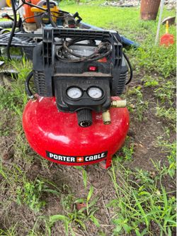 This is a Porter-Cable 6-gallon pancake air compressor with a 150 PSI maximum tank https://offerup.com/redirect/?o=cHJlc3N1cmUuSXQ= features an oil-fr