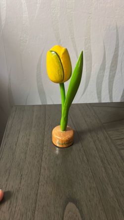 Yellow Tulip / Wood work from Amsterdam