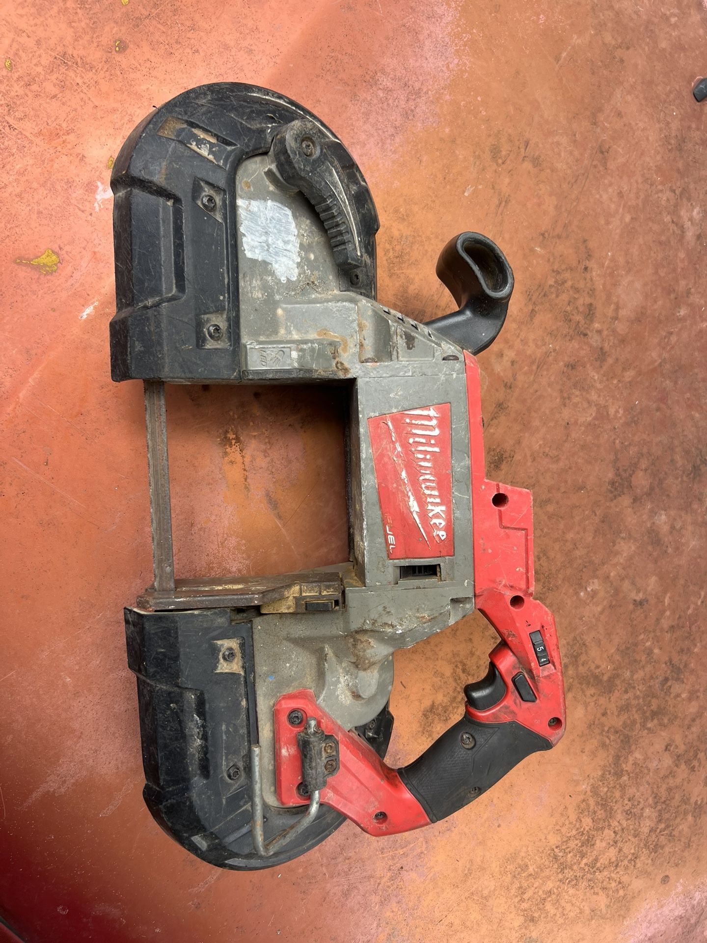 milwaukee m18 deep cut band saw