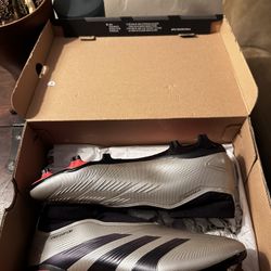 Predator League LL FG