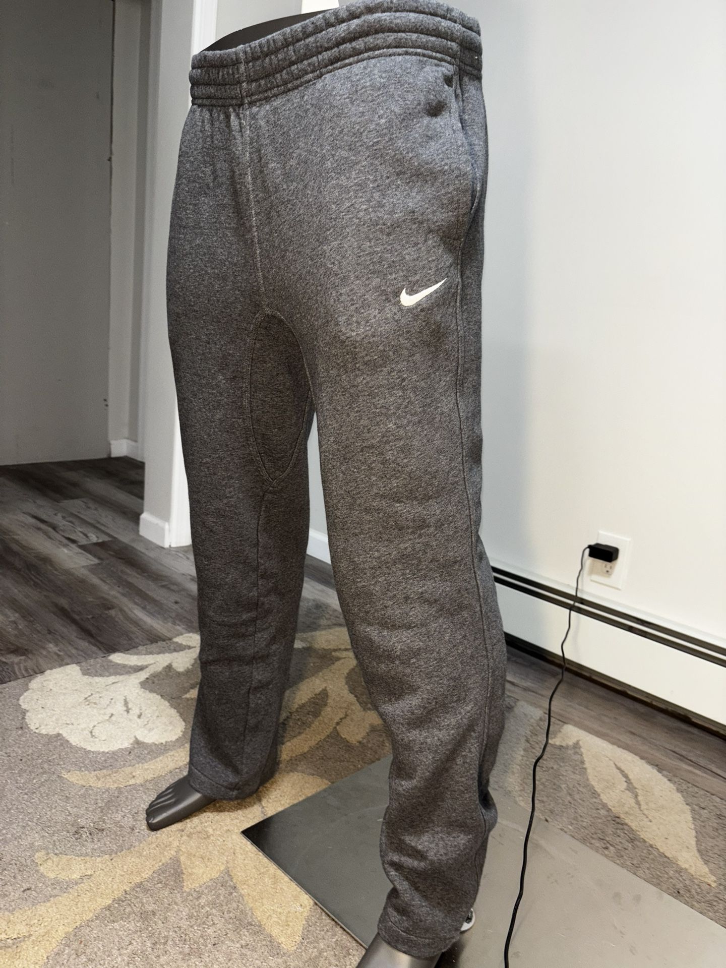 Nike Vintage Sportswear Club Fleece Joggers Pants Men Medium Dark Grey