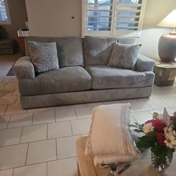 .Oversized Couch And Chair With Ottoman