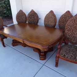 Michael Amini In Great Condition Kitchen Set