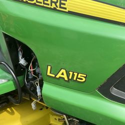 John Deere  Mower