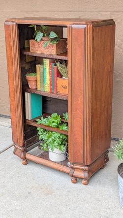 Antique Stromberg Carlson 1936 Radio Cabinet-Bookcase 43" tall x 14" x 30"