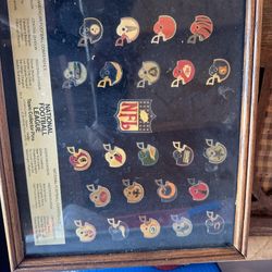 Nfl Pins Vintage 1984 First Edition Set