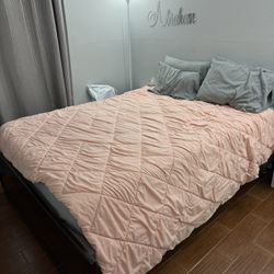 Queen Bed With Mattress and Box 