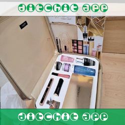plant use Start Your Beauty Journey with Our Exclusive Makeup Set!