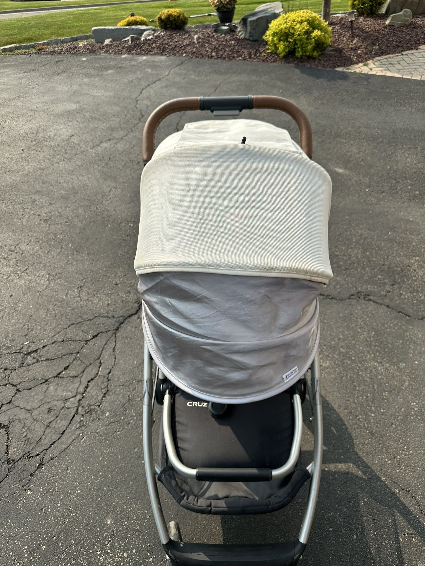 Uppababy Cruz Vista With Snack Tray