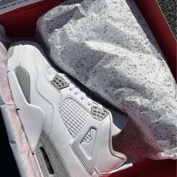 Jordan 4 “White Oreo”