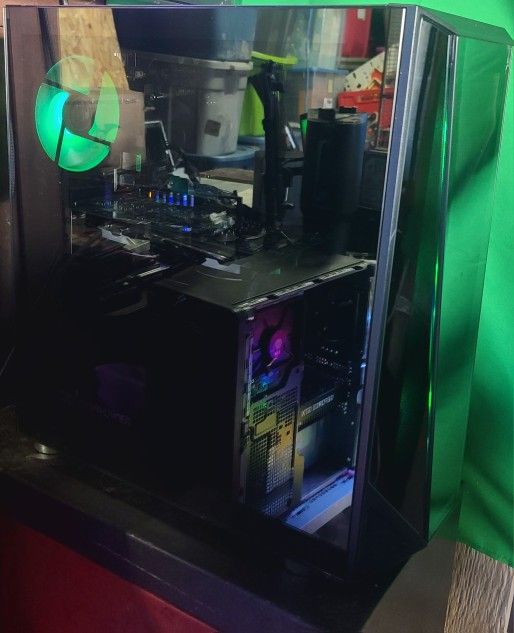 Gaming PC I7 24gb Rx580