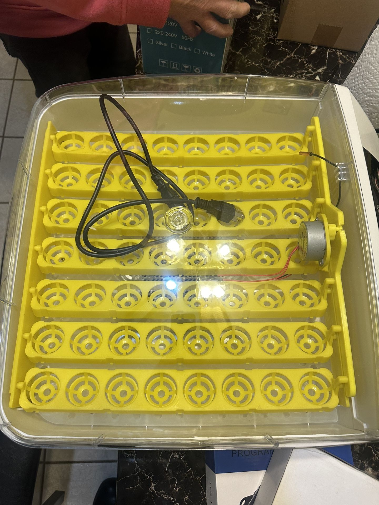 56 Egg Incubator
