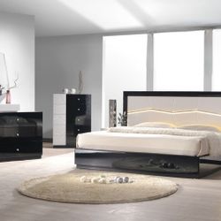 Queen Bedroom Set 