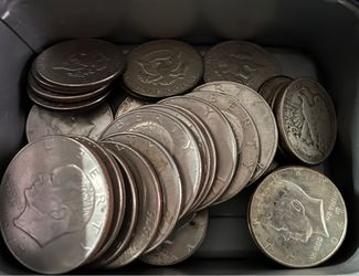 Lot of US Half Dollar/Dollar Coins