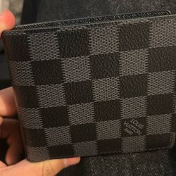 Louis vuttion Wallet 