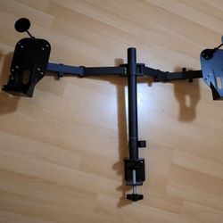 Dual Monitor Mount