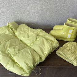 Ugg Classic Mini Boots With Matching Vest & Beanie