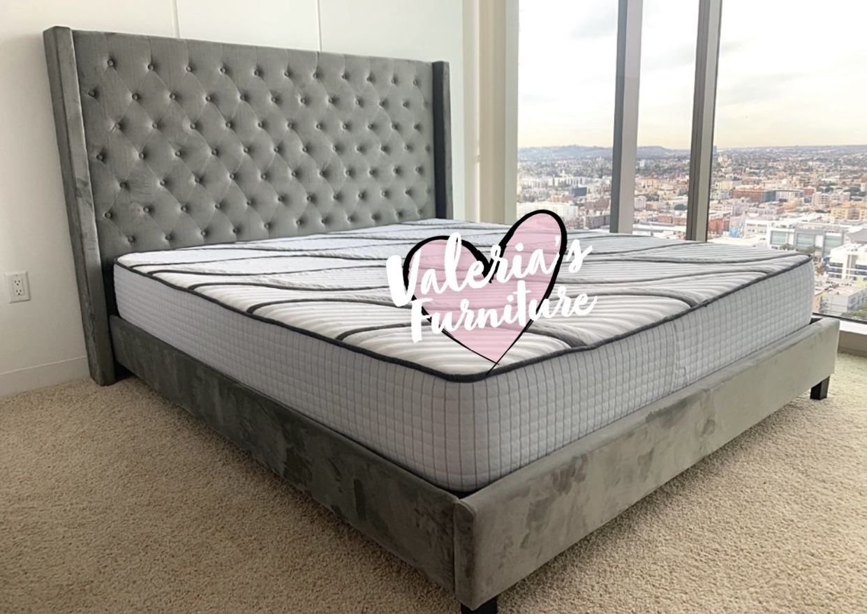 New King Bed With Mattress