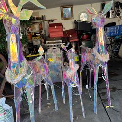 DEER FAMILY  CHRISTMAS  LED PRISMATIC  $270